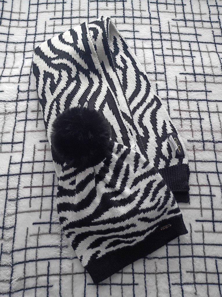 Jessica Simpson Zebra Print Knit Scarf Matching Pom Pom Hat Brand New